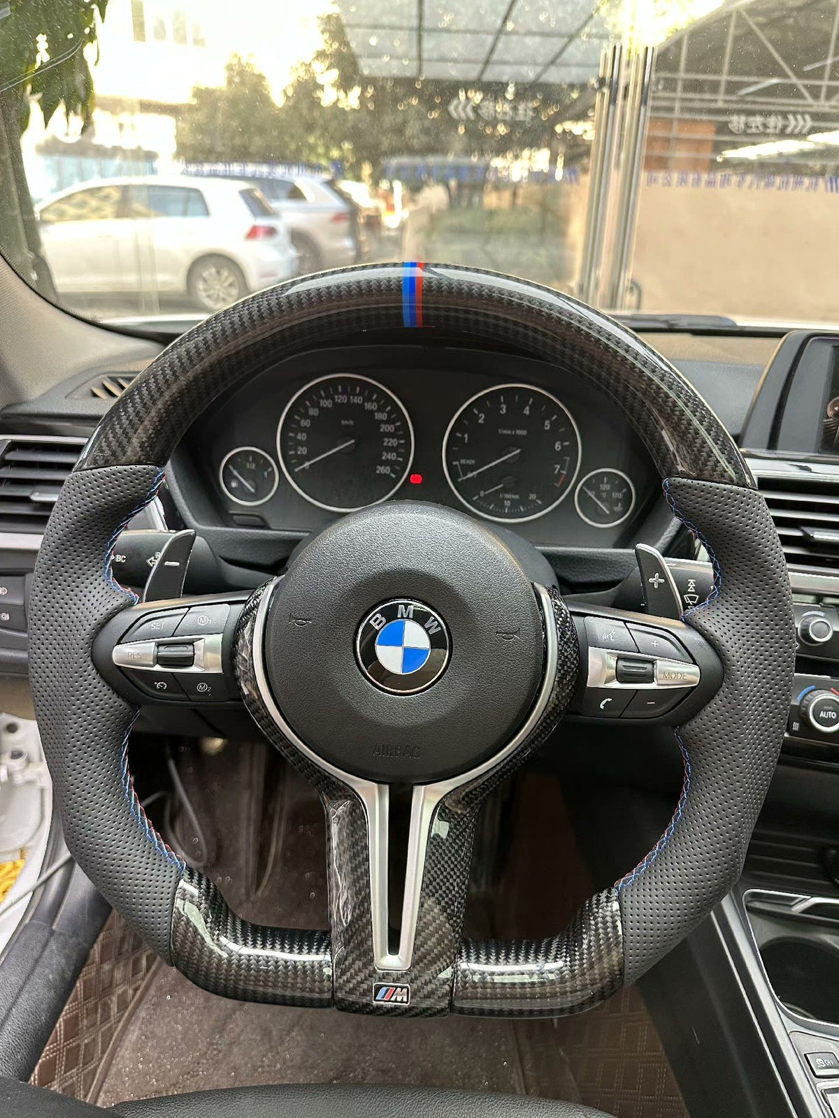 Volante BMW M instalado