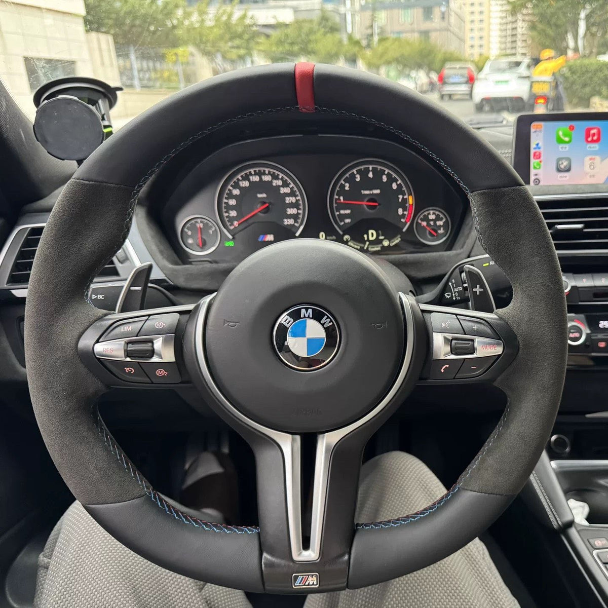 Volante BMW M instalado