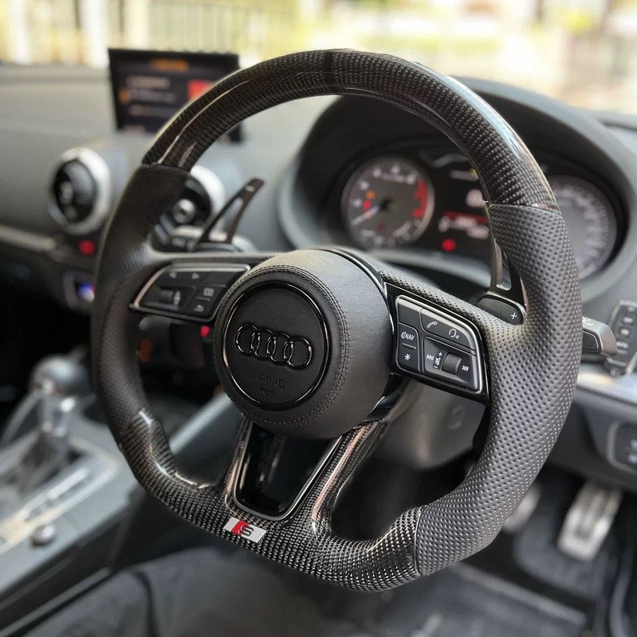 Volante Audi RS instalado