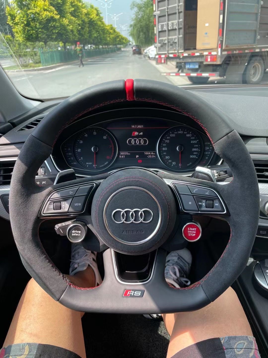 Volante Audi RS instalado