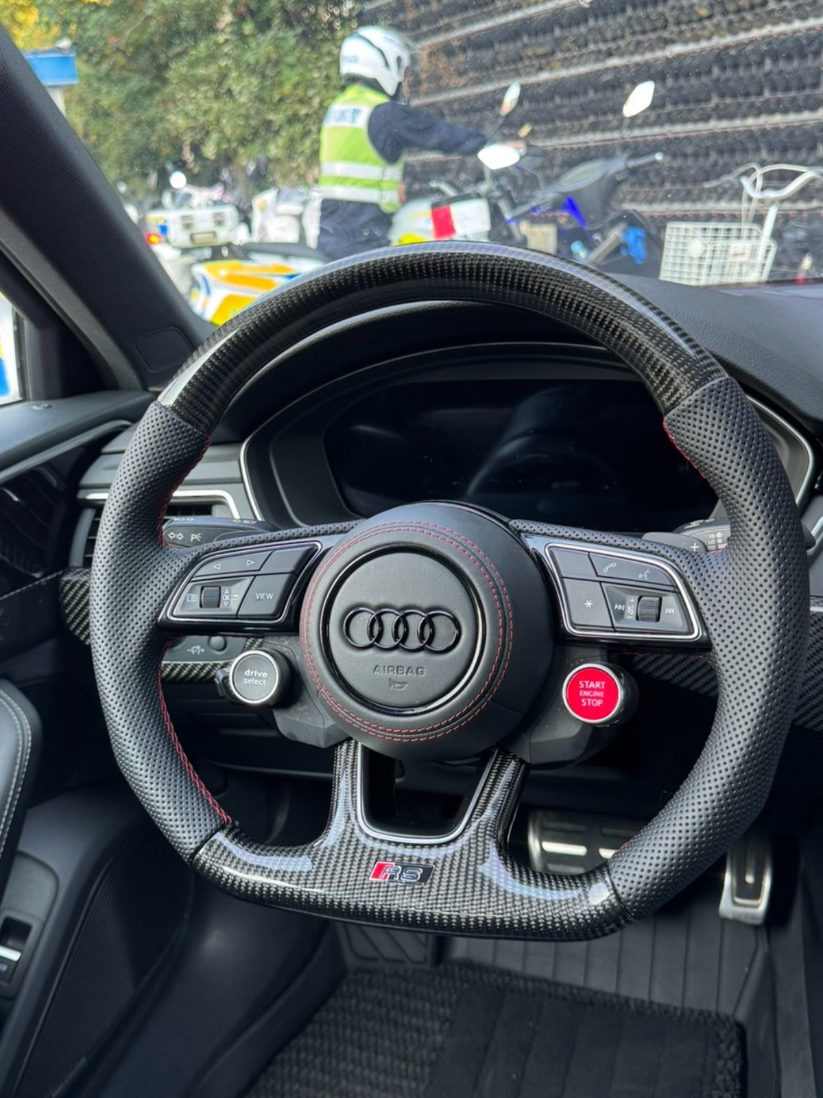 Volante Audi RS instalado