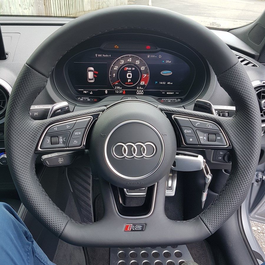 Volante Audi RS instalado