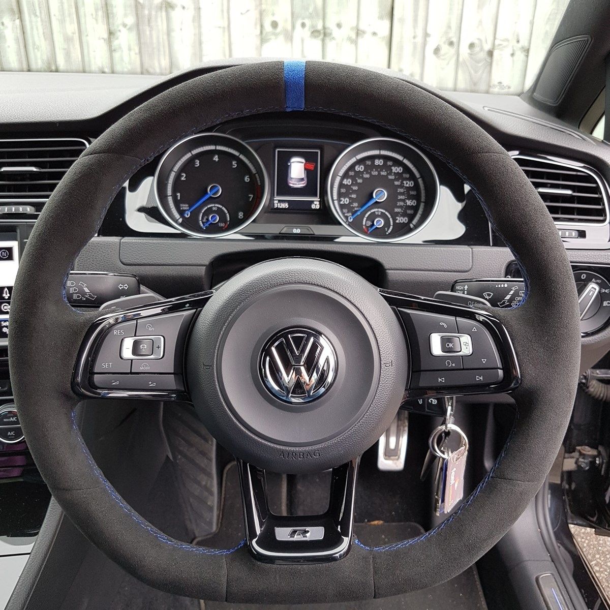 Volante Volkswagen R instalado