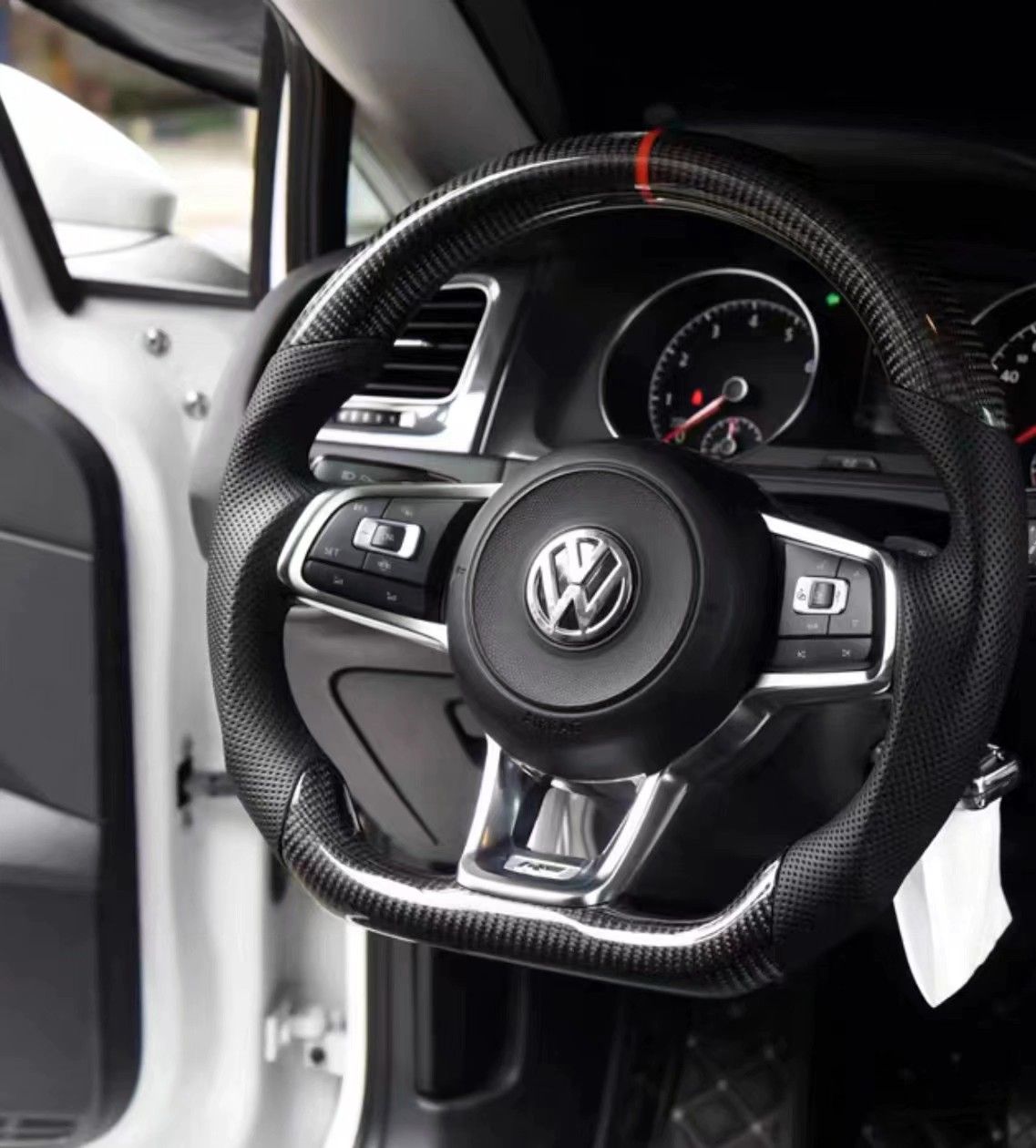 Volante Volkswagen R instalado
