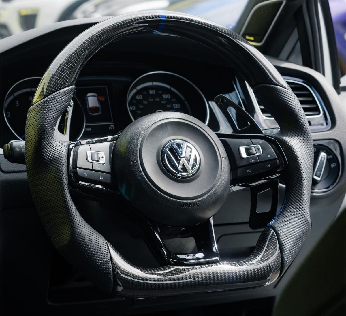 Volante Volkswagen R instalado